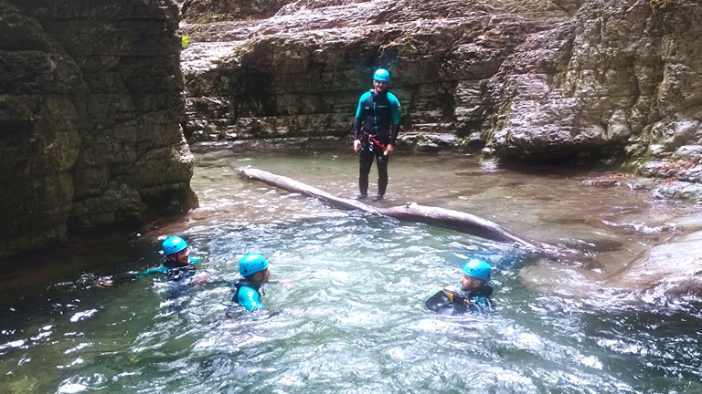 canyon-du-furon-bas-canyoning-school-5-pano
