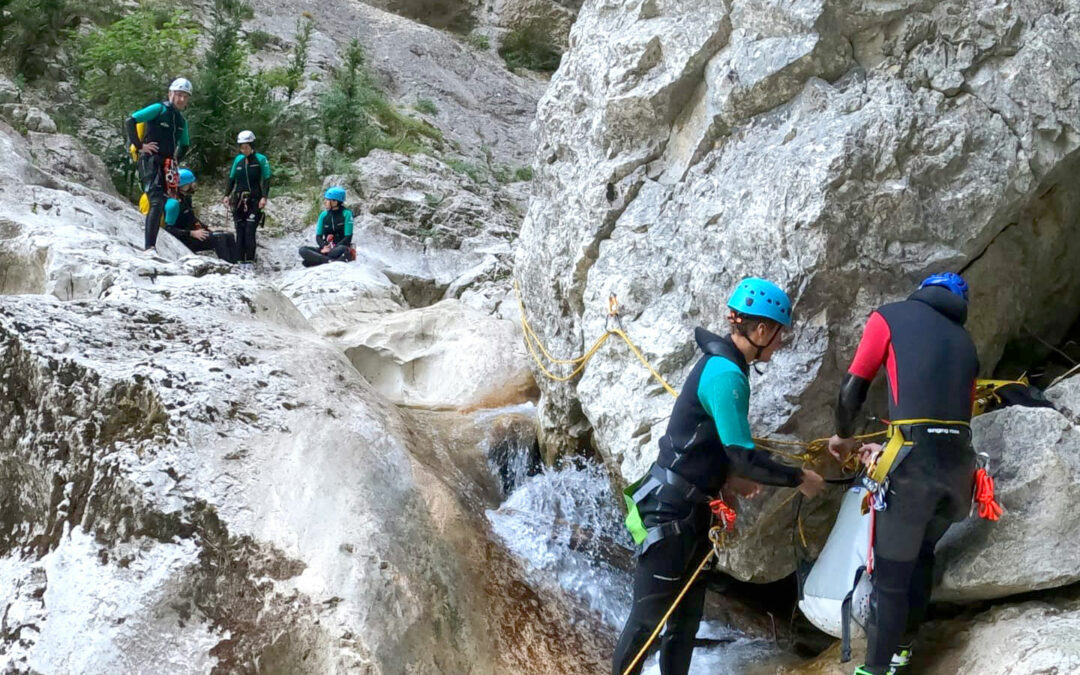 canyon-des-ecouges-haut-canyoning-school-3-pano