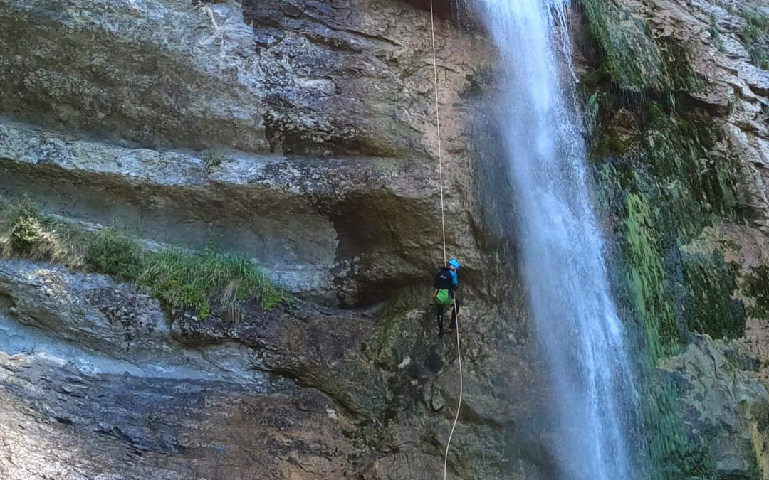 canyon-des-ecouges-haut-canyoning-school-4-pano