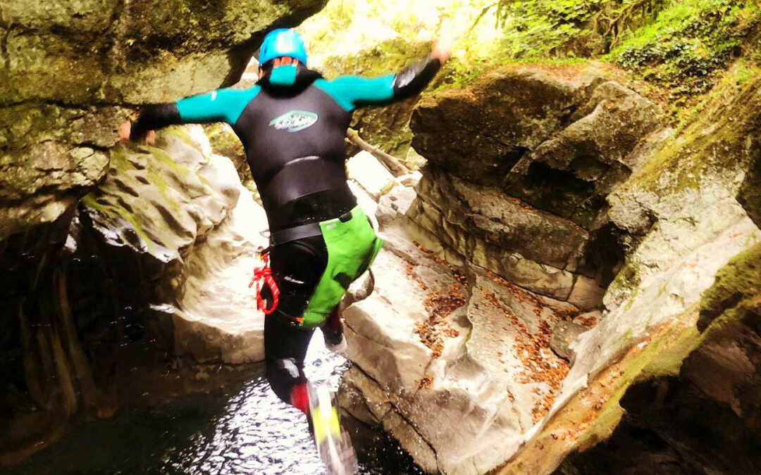 canyon-du-groin-canyoning-school-4-pano